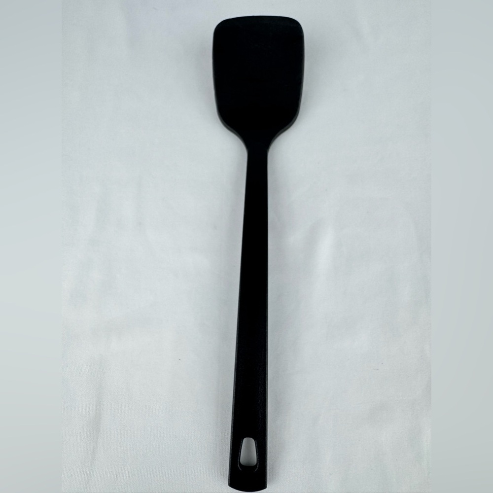 Room Essentials Nylon Spatula in Black